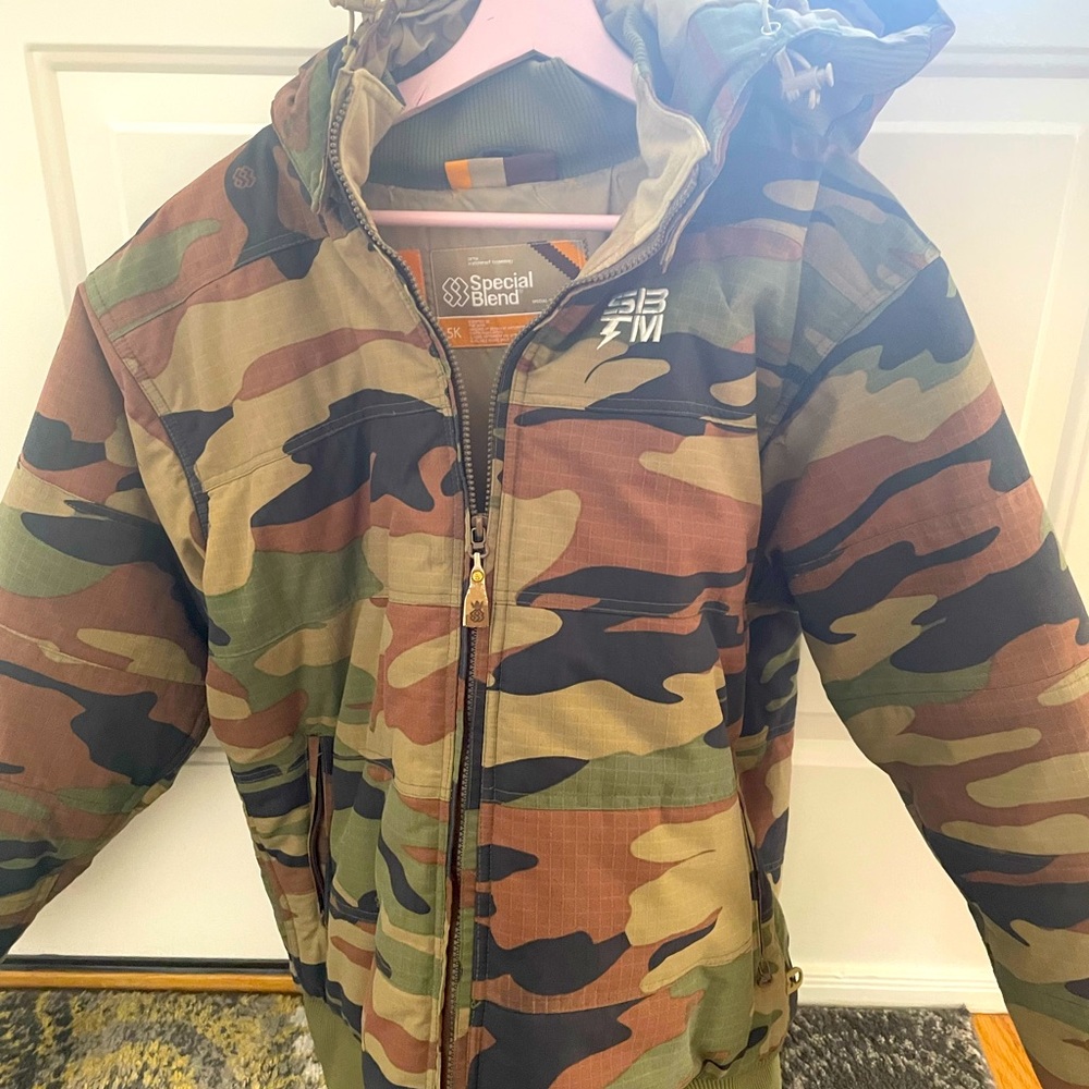 Men’s Special Blend Snowboarding Jacket. Size Small. Like new!!!